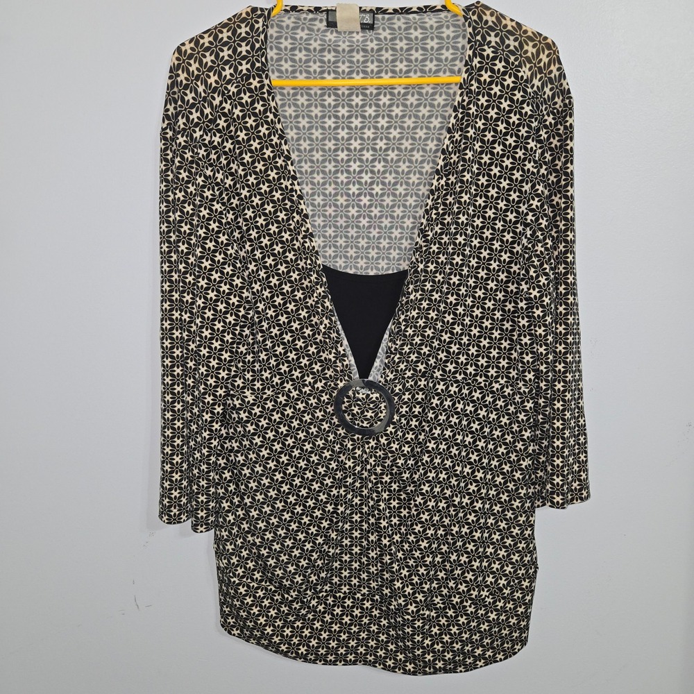 B#12 JTB Woman Black & Beige Floral‎ Print Top with Attached Tank Sz 1X